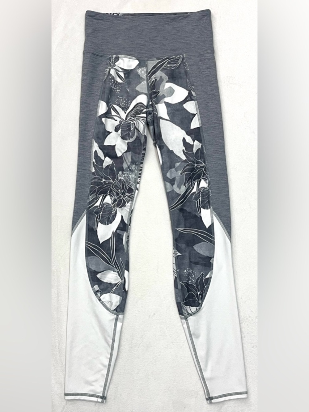 Athleta Gray and White High Rise Tropical Flow Chaturanga Floral Accent Leggings